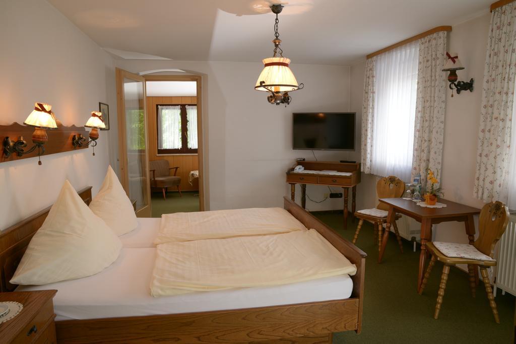 Landgasthof Friedrich Hotel Trebgast Room photo